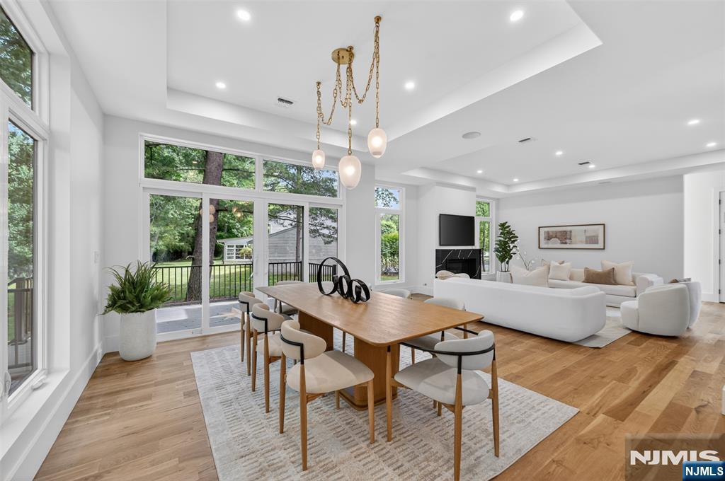 26 Collins Avenue — photo 11