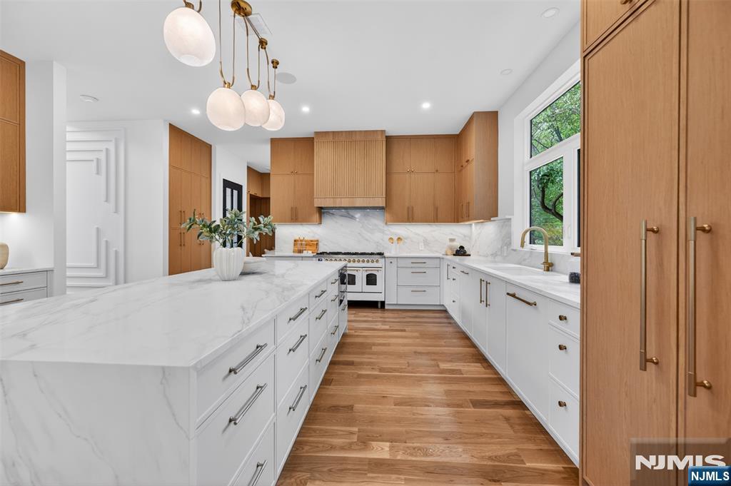 26 Collins Avenue — photo 16