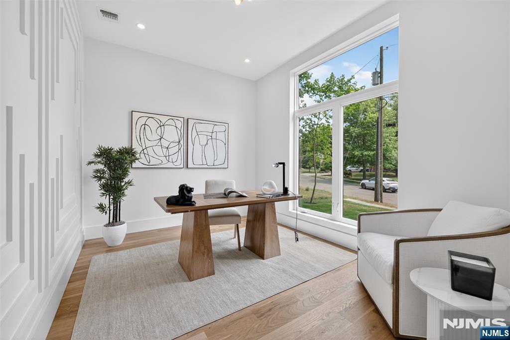 26 Collins Avenue — photo 19