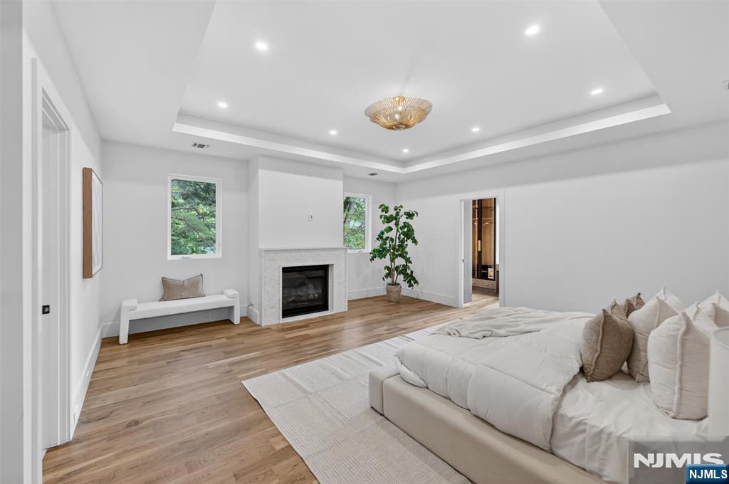 26 Collins Avenue — photo 24