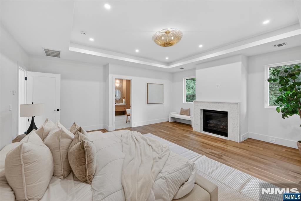 26 Collins Avenue — photo 25