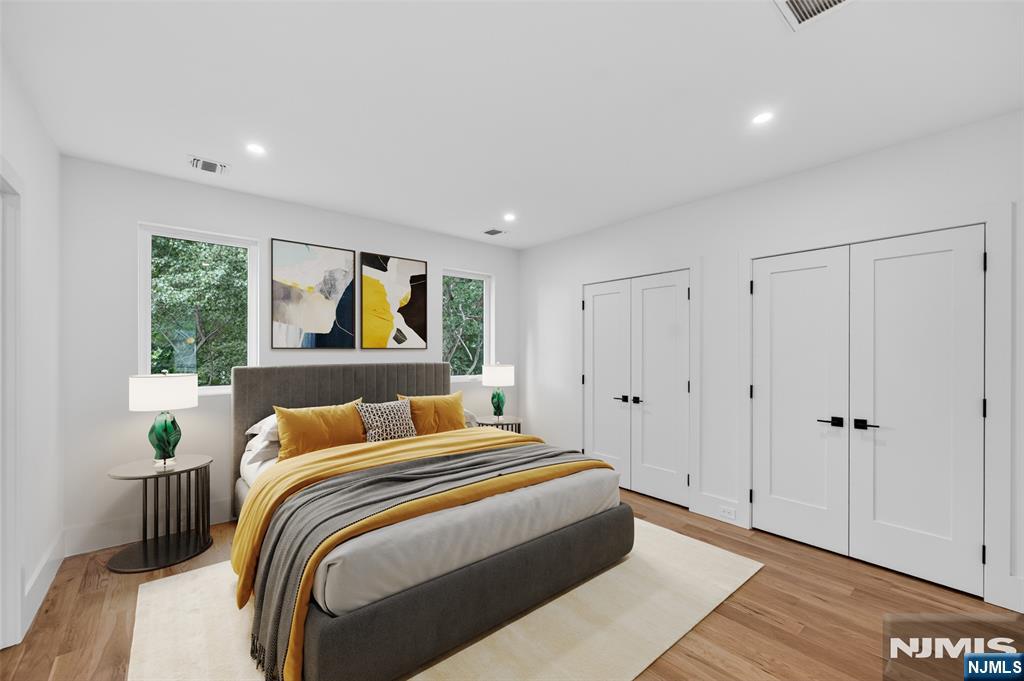 26 Collins Avenue — photo 33
