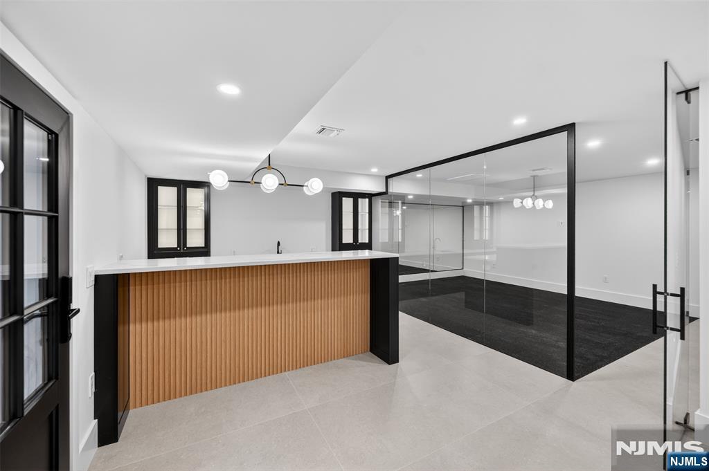 26 Collins Avenue — photo 39