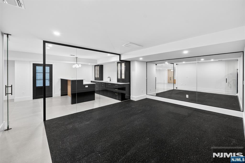 26 Collins Avenue — photo 41