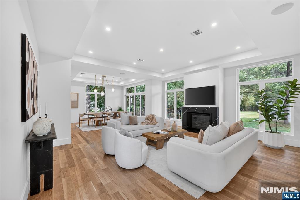 26 Collins Avenue — photo 6