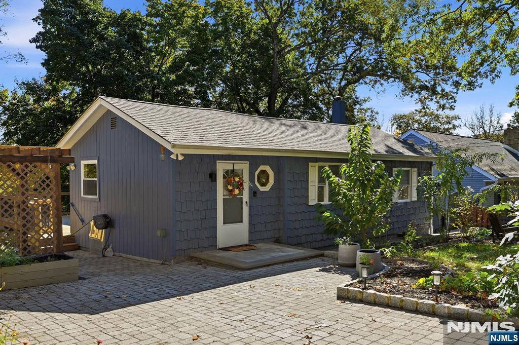 64 Truman Boulevard - Photo 5
