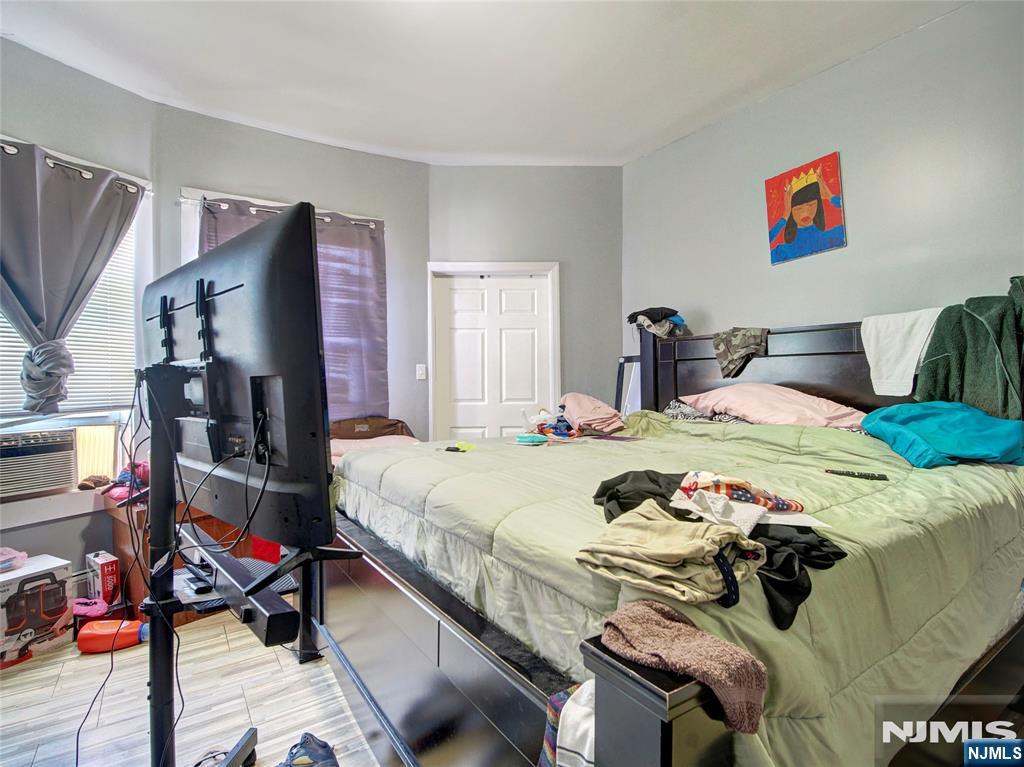 199 Weequahic Avenue - Photo 5