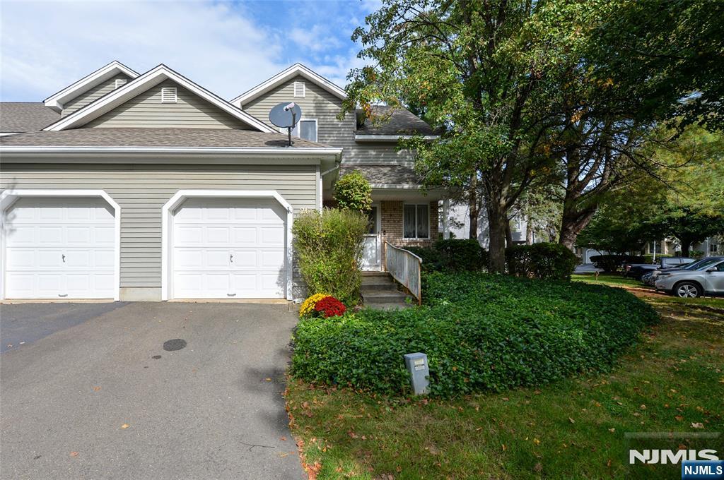Photo 1 of Townhouse for sale at 26 Meadow Pond Rd, Hamburg, NJ 07419 | MLS# 26038780 | Listing updated on 2026-10-16