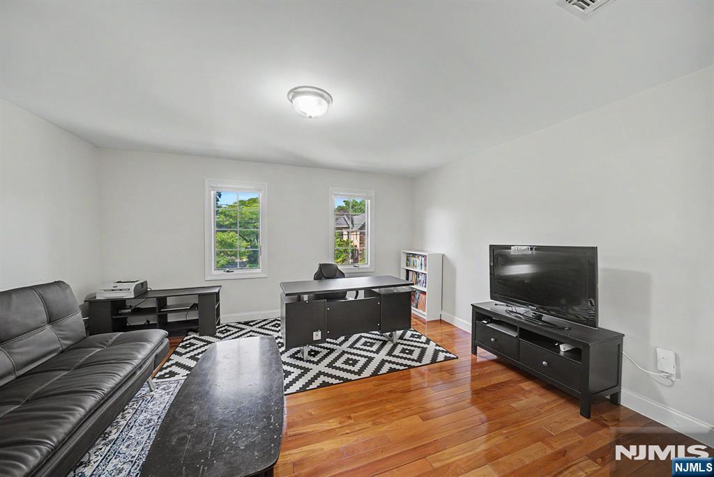217 Lyncrest Road — photo 35
