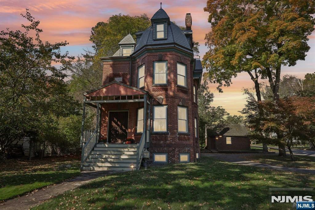 206 Park Street - Photo 2