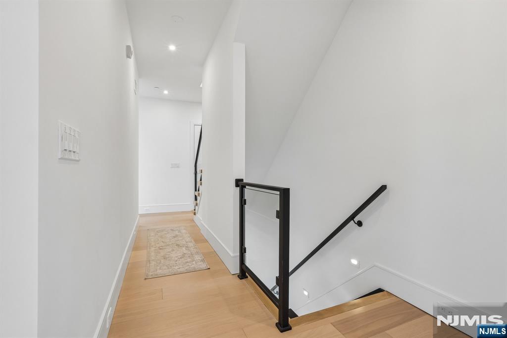 10B Hooks Lane — photo 23