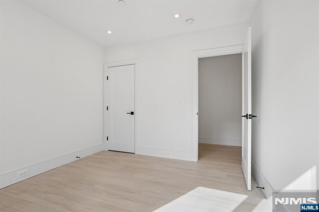 10B Hooks Lane — photo 9
