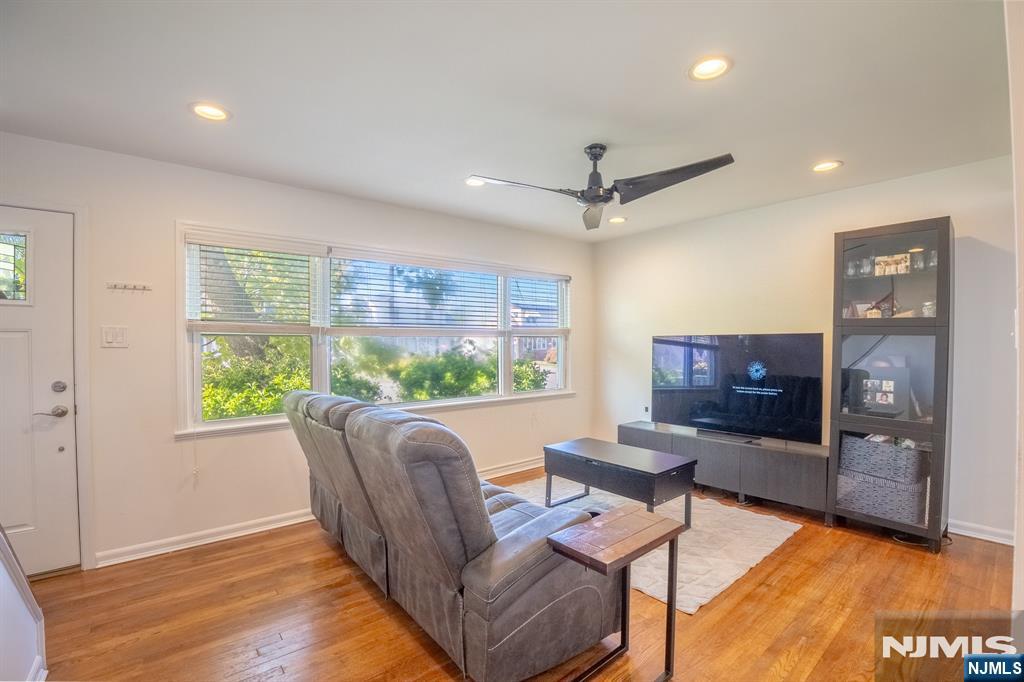 Photo 3 of Single family home for sale at 11 Jackson Pl, Moonachie, NJ 07074 | MLS# 26038891 | Listing updated on 2026-10-18