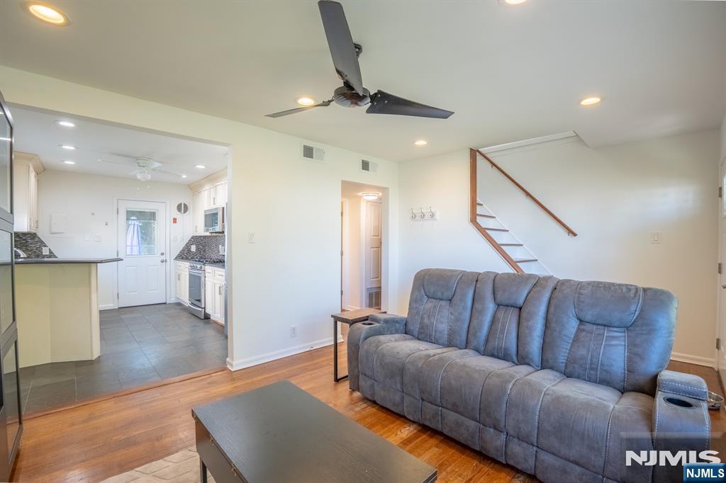 Photo 3 of Single family home for sale at 11 Jackson Pl, Moonachie, NJ 07074 | MLS# 26038891 | Listing updated on 2026-10-18