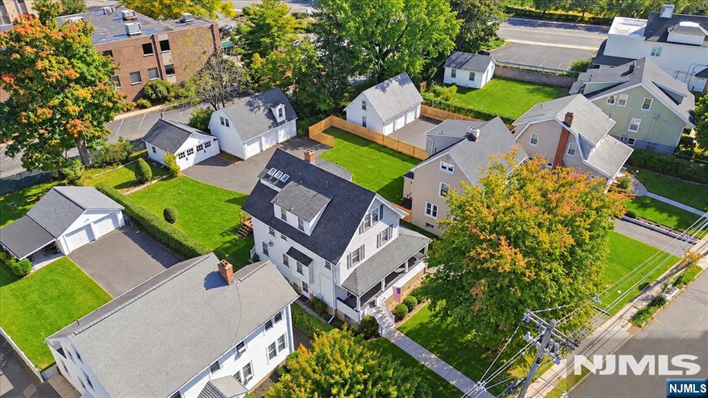 68 Claremont Avenue - Photo 2