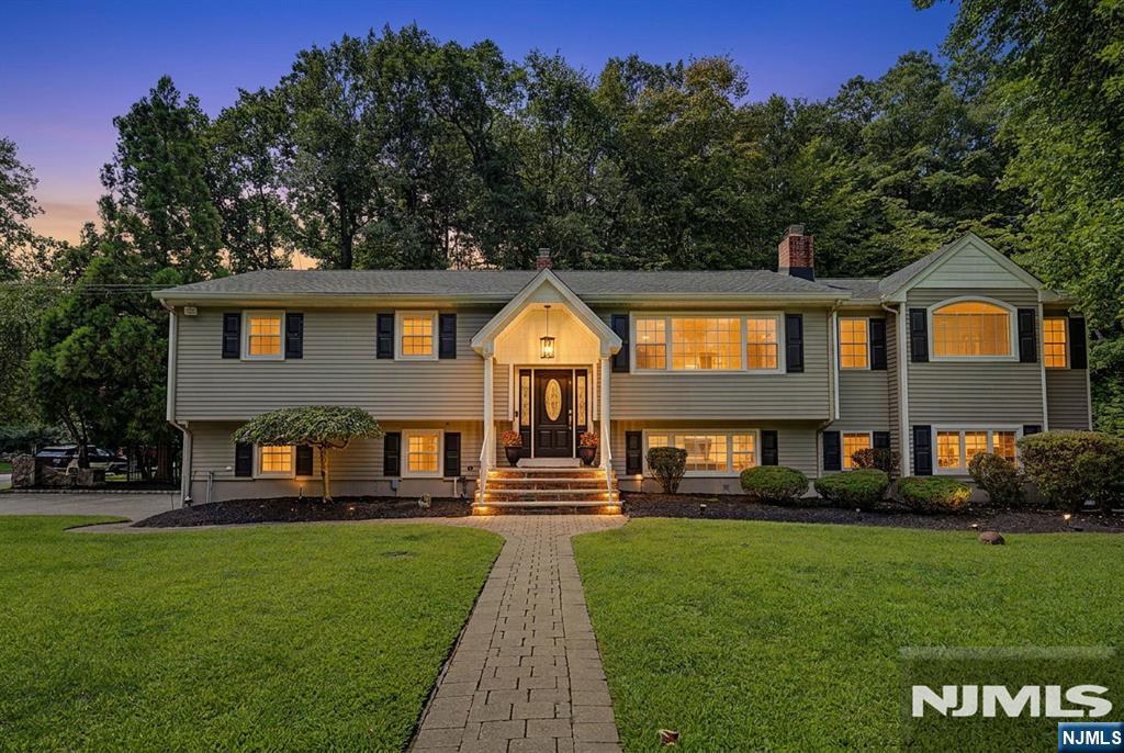 62 Andrew Avenue - Photo 1