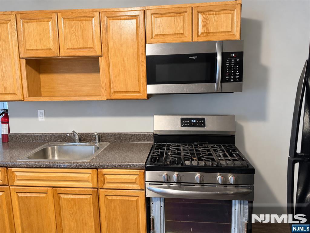 11 N Bridge Street - Photo 3