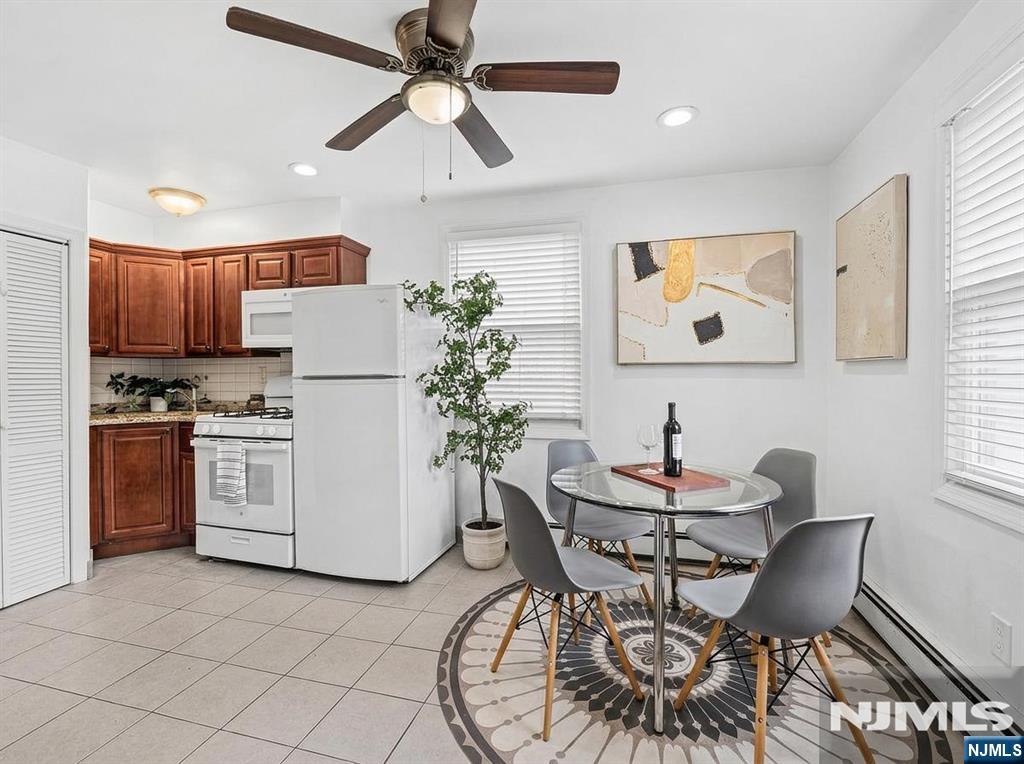 354 Paterson Plank Road - Photo 2