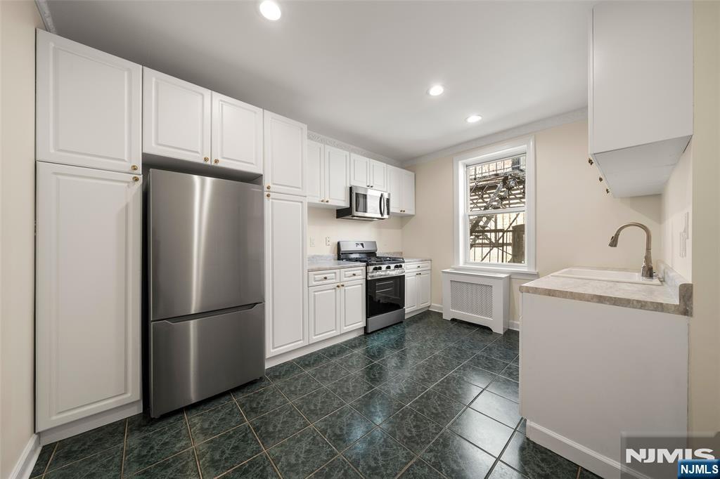 325 79th Street 56 - Photo 3