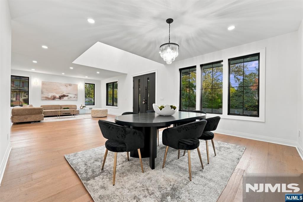 785 Summit Avenue — photo 12