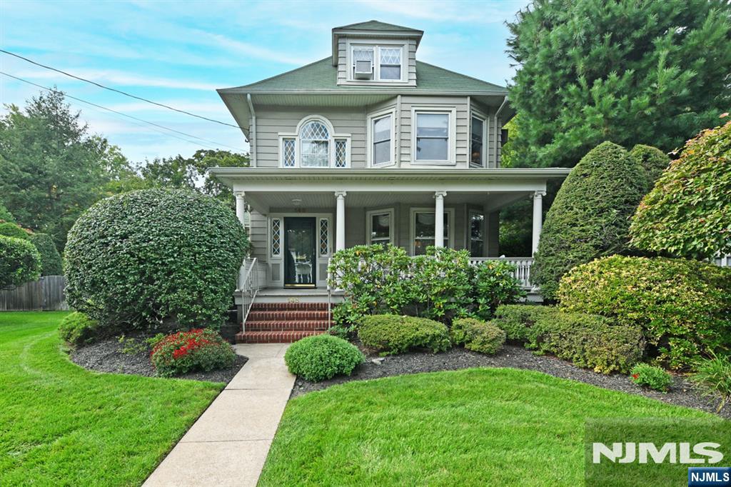 148 2nd Avenue - Photo 1