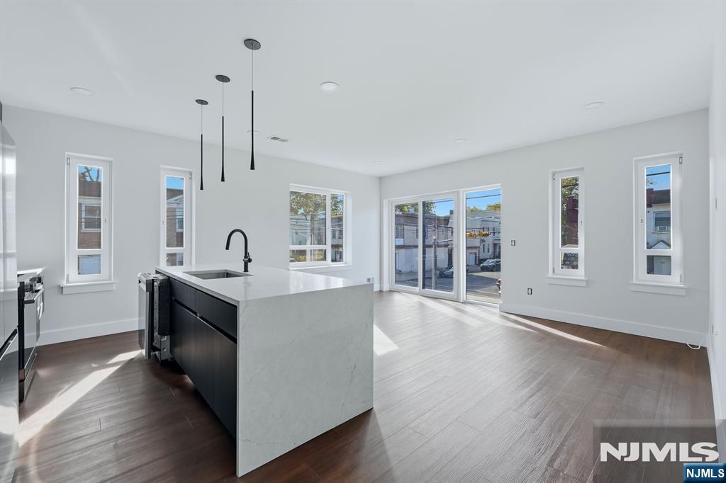 97 9th Avenue - Photo 5