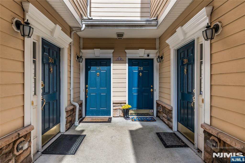 28 Forshee Circle - Photo 2