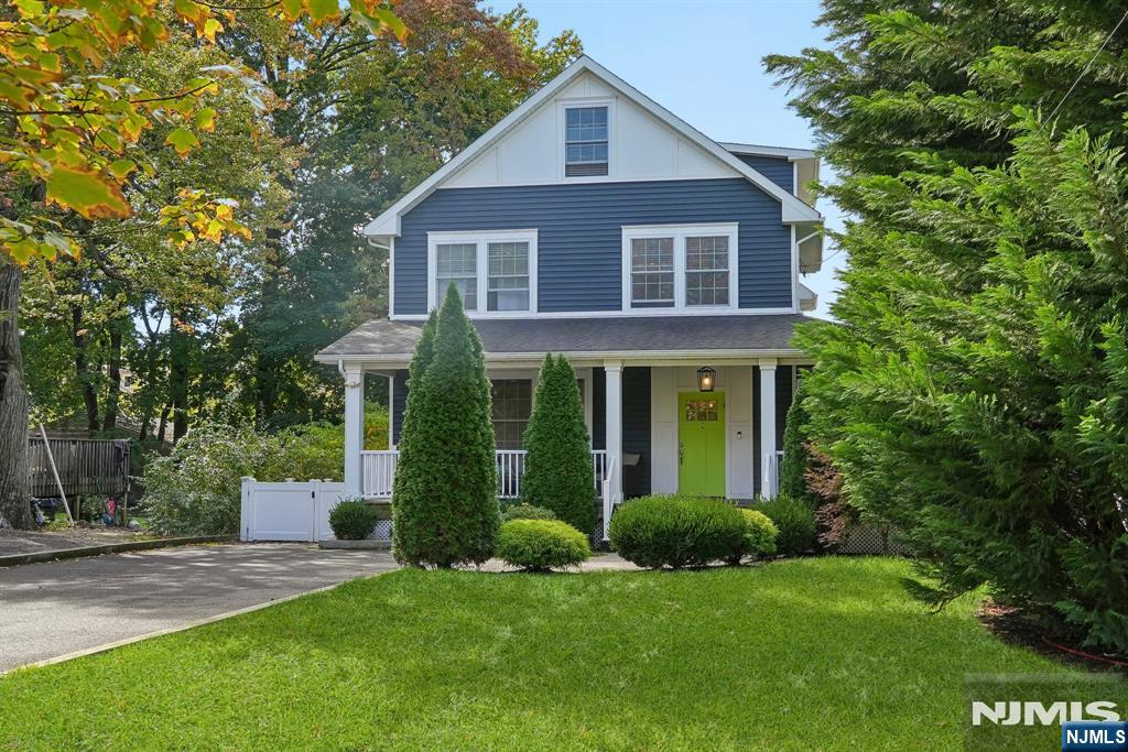 163 Woodward Avenue - Photo 3