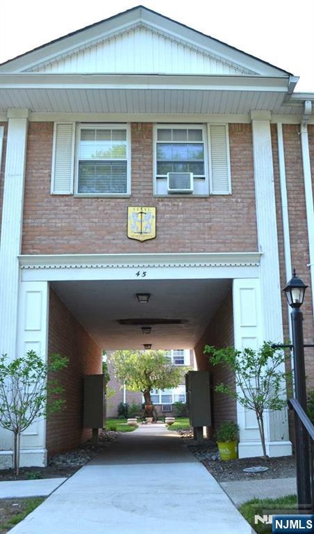 45 Maltbie Avenue 19B - Photo 2