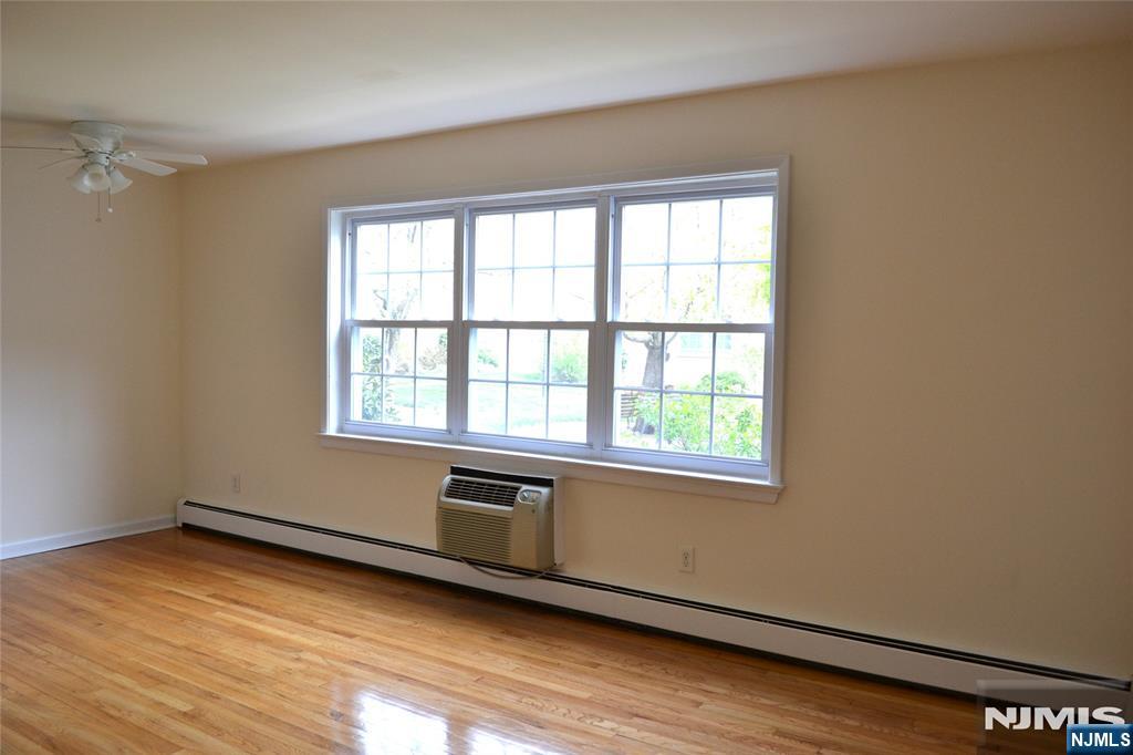 45 Maltbie Avenue 19B - Photo 5