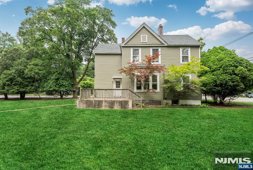 7 Hardenburgh Avenue - Photo 1