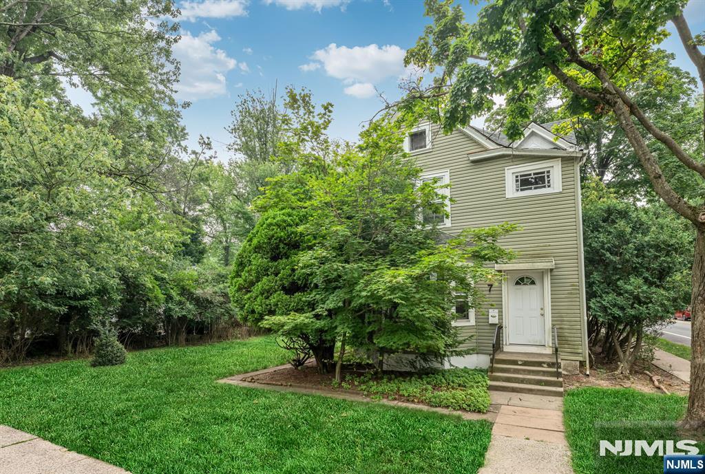 7 Hardenburgh Avenue - Photo 4