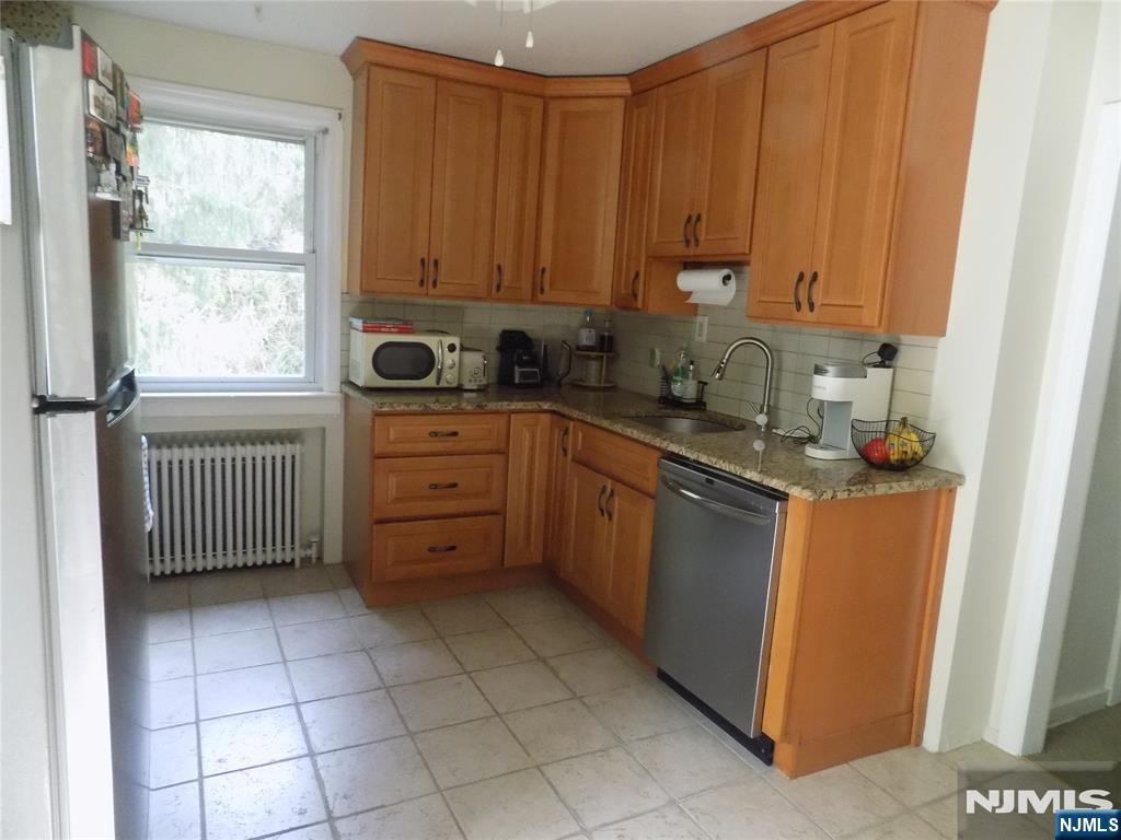 33 Wyndham Road - Photo 1