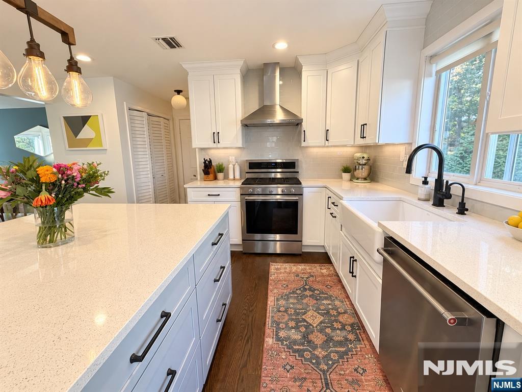 35 Parkway - Photo 4