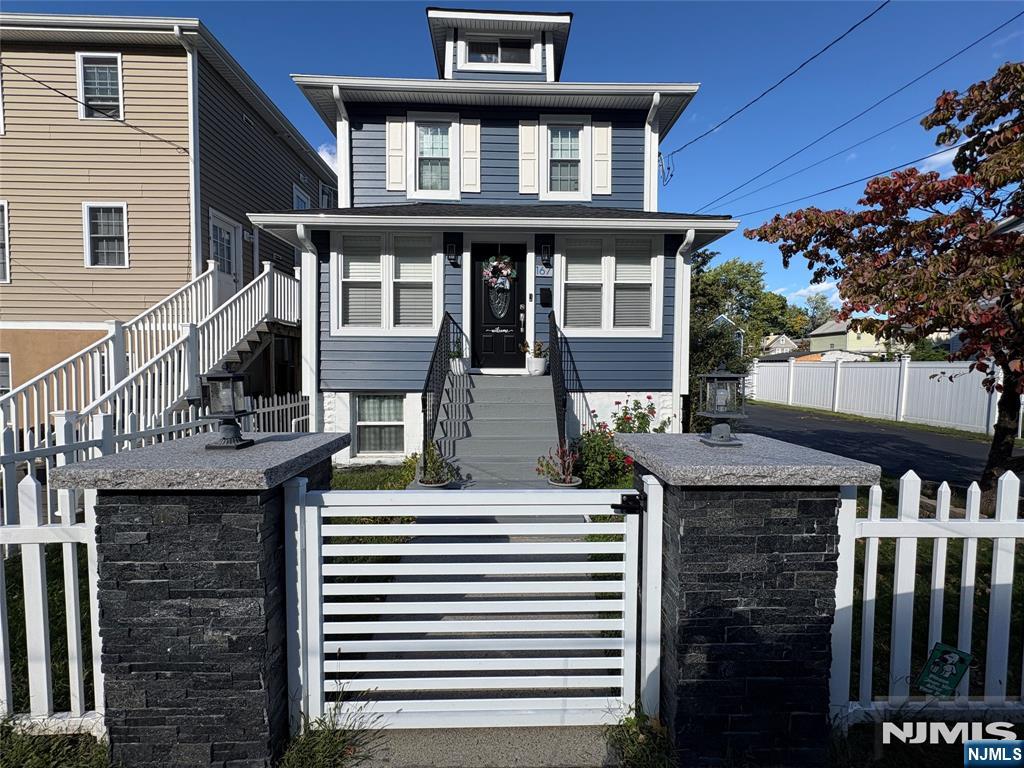 Photo 1 of Single family home for sale at 167 Warren St, Englewood, NJ 07631 | MLS# 26039229 | Listing updated on 2026-10-15