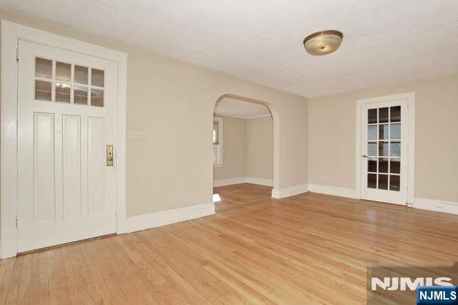 38 Windsor Road - Photo 4