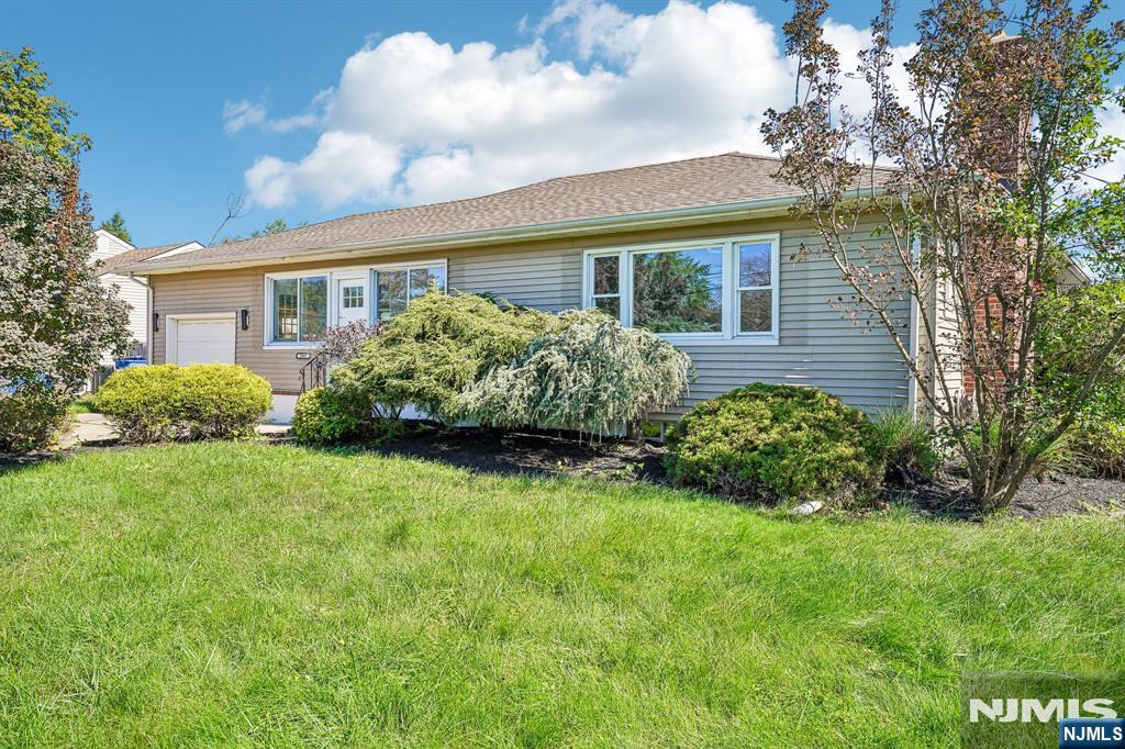 2907 Norwood Avenue - Photo 1