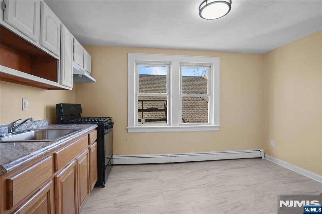 442 Lexington Avenue 3rd Fl - Photo 3