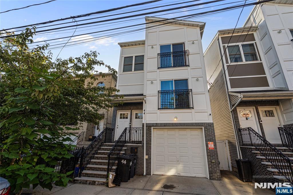 44 Wainwright Street 2 - Photo 1