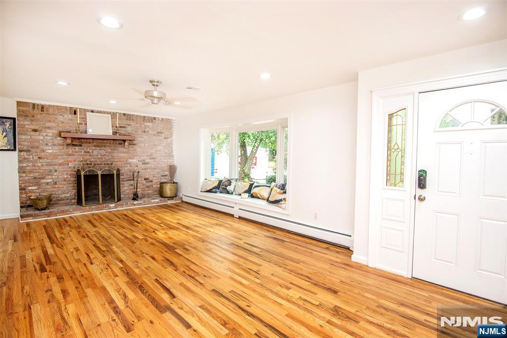 21 Hopkins Street - Photo 5