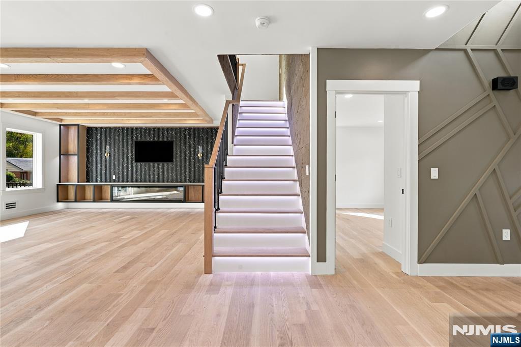 1620 Raritan Road — photo 15