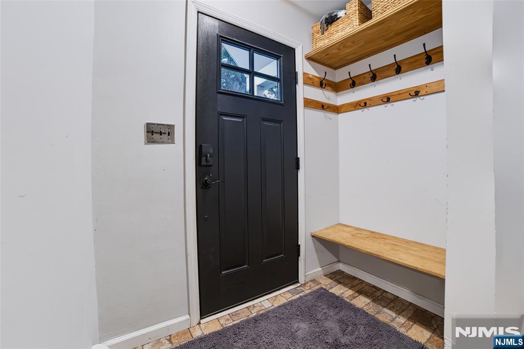 423 West Avenue - Photo 3