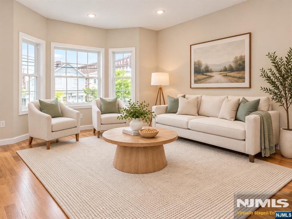 158 Grant Avenue 2 - Photo 3