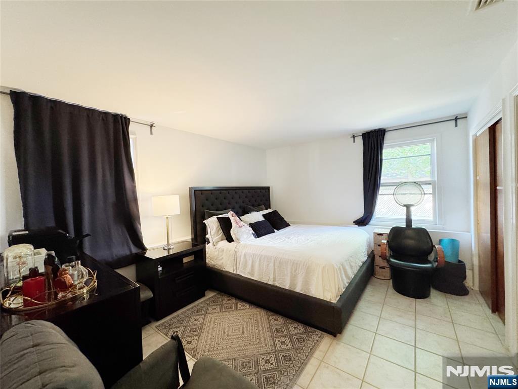 351 Falmouth Avenue 1 - Photo 4