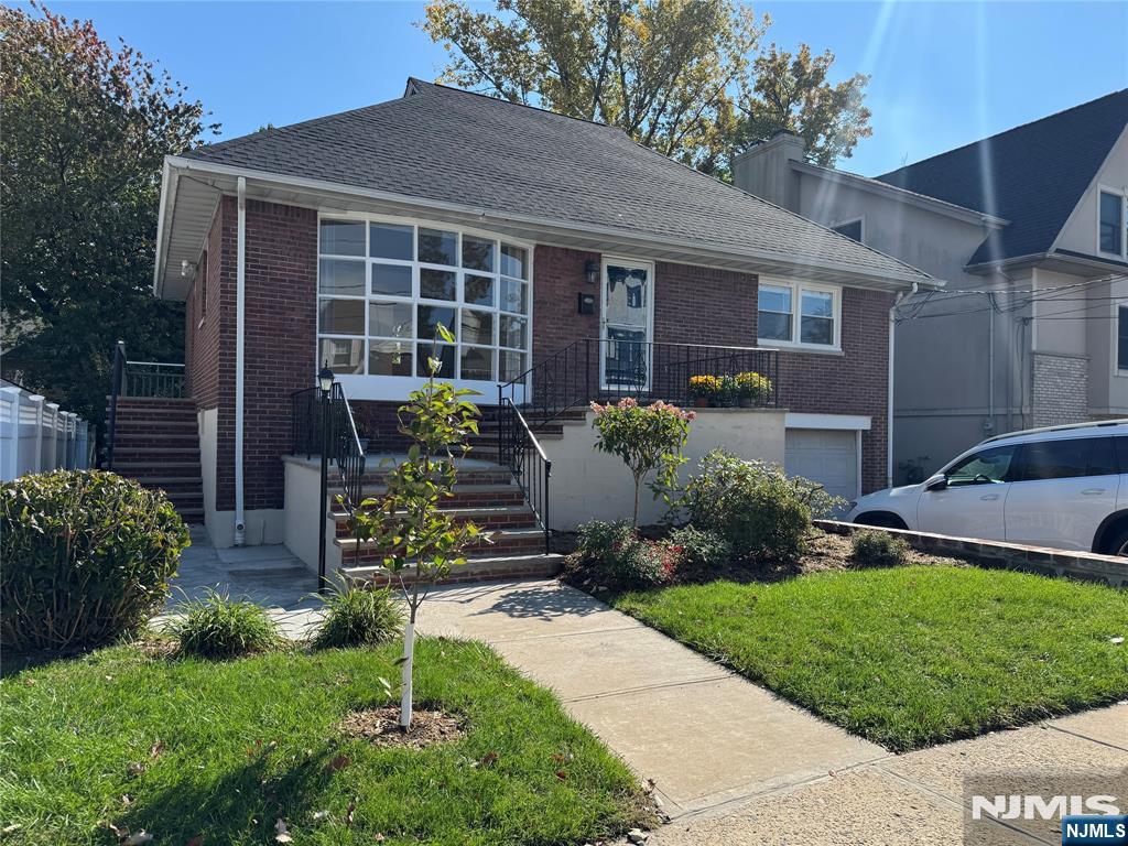 1118 Edgewood Lane - Photo 1