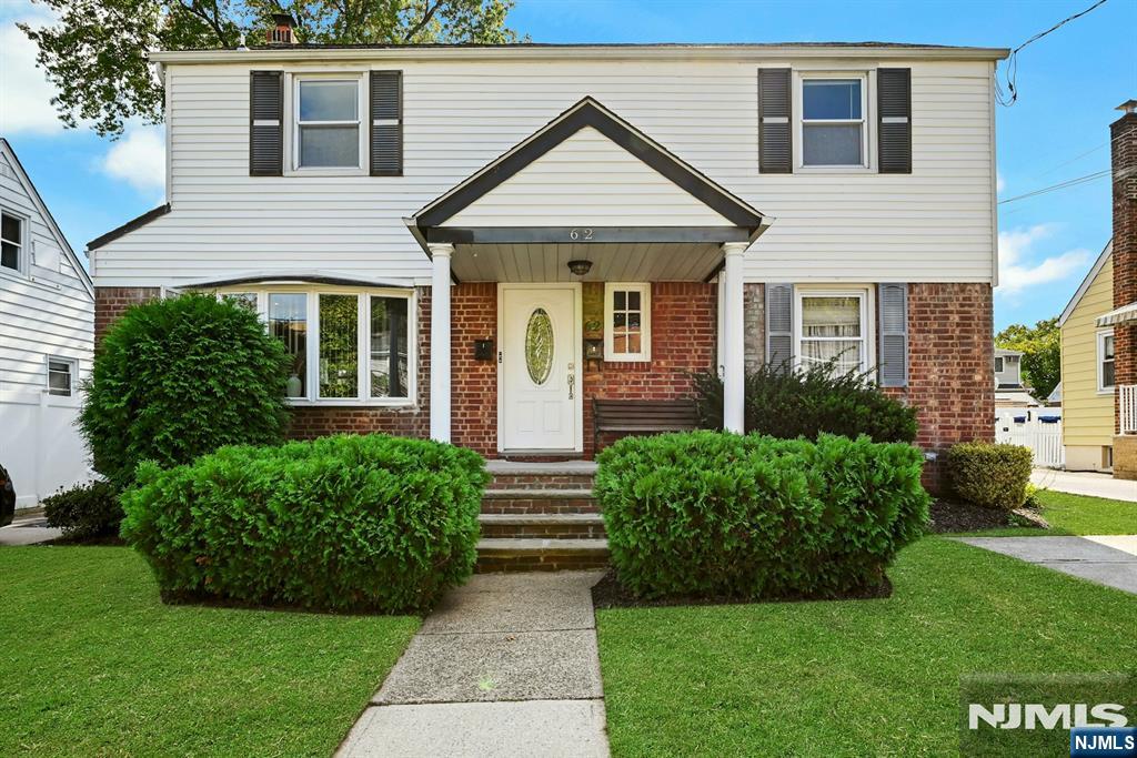 62 Reid Avenue - Photo 1