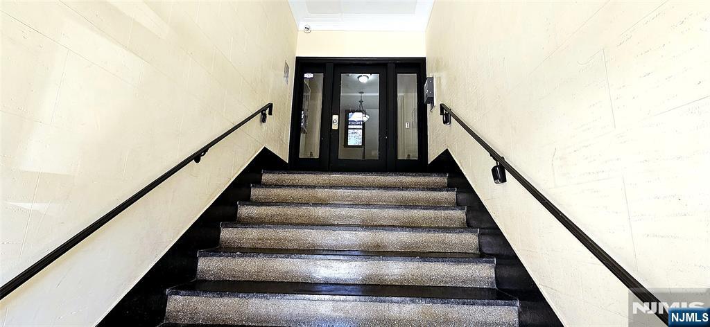 1100 83rd Street 306 - Photo 3