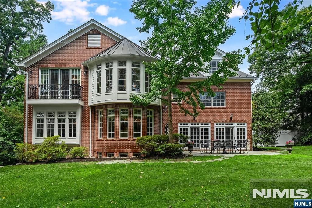 294 Oakwood Road - Photo 5