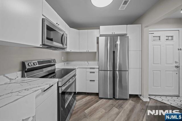1433 Teresa Drive - Photo 1