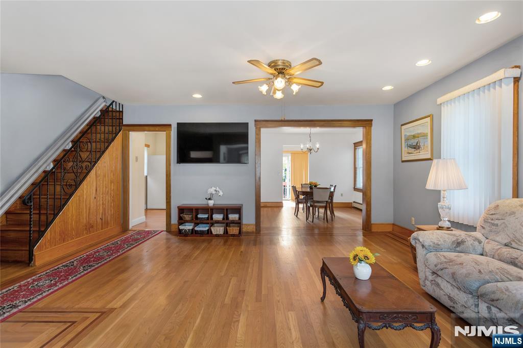 162 Chestnut Avenue - Photo 4